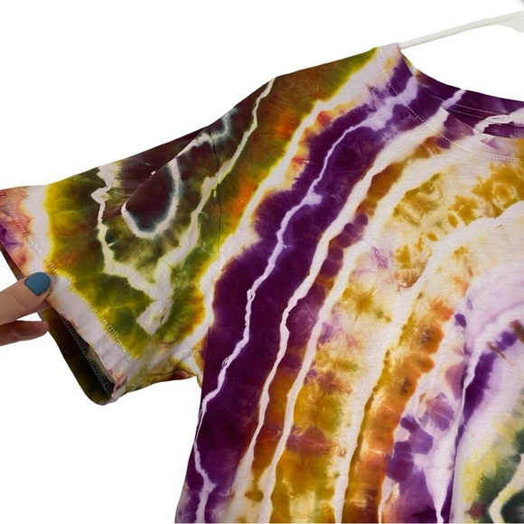 Handmade Geode Tie Dye Tee Womens Size Medium Colorful Tshirt Shirt Cotton SS - Picture 4 of 9